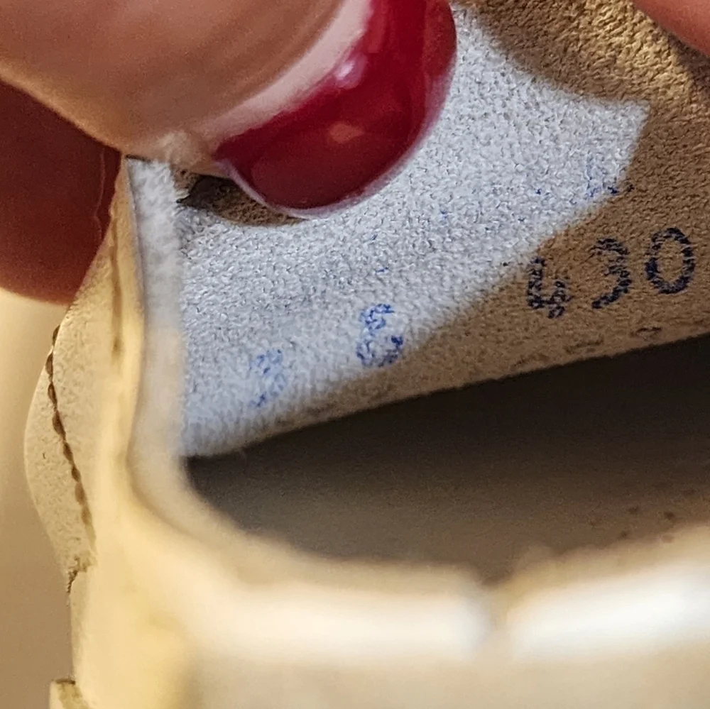 STIDE RITE Baby's vintage white shoes size 3